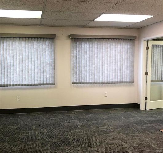 42 S 3rd St, Easton, PA 18042